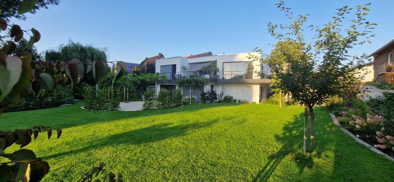Place2Be Calden Exterior photo